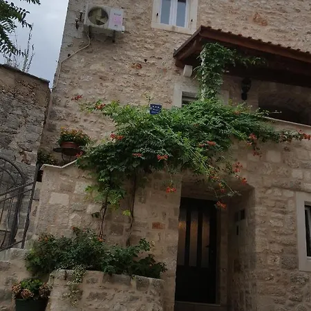 With A Parking Space Jelsa, Hvar - 13759 Appartement Jelsa (Hvar)