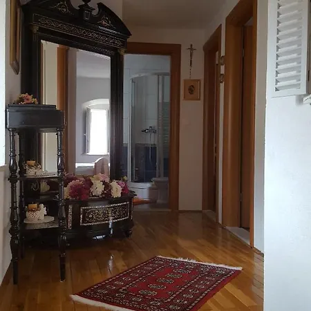 With A Parking Space Jelsa, Hvar - 13759 Appartement Jelsa (Hvar)