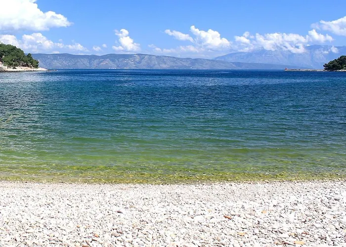 With A Parking Space Jelsa, Hvar - 13759 شقة *