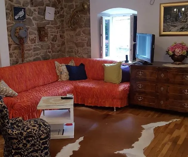 With A Parking Space Jelsa, Hvar - 13759 * ييلسا